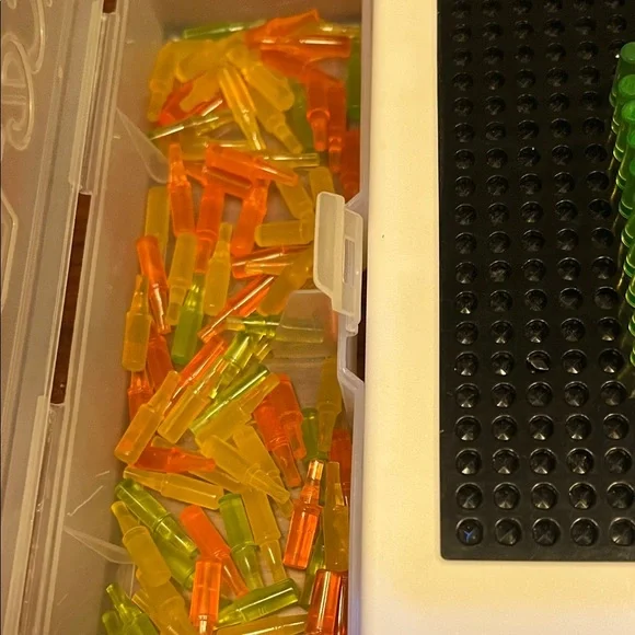 Colorful Light Peg Board for Kids - Picture 4 of 4